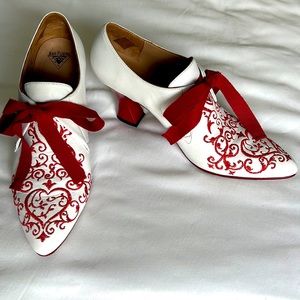 Poser Zoe John Fluevog women’s shoes.